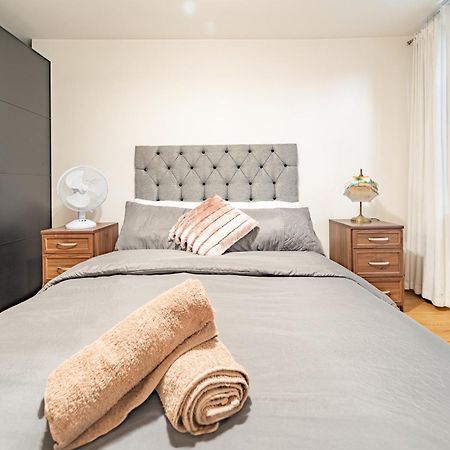 Modern Flat In Prime Location Near Shoreditch & Brick Lane Londres Exterior foto